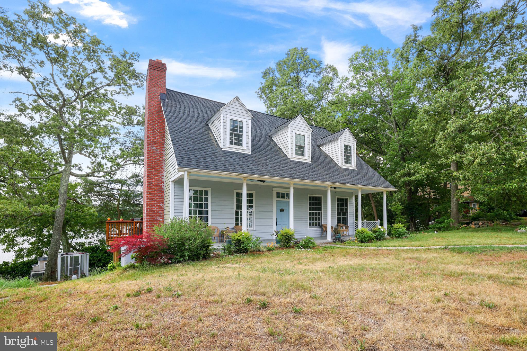 185 Edgewater Road Pasadena, MD 21122 - Photo 4 of 56