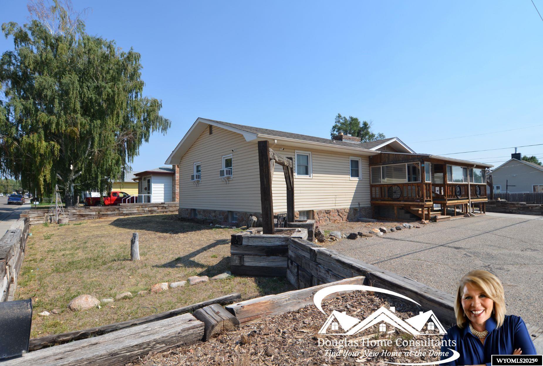 1000 Erwin Street Douglas, WY 82633 - Photo 1 of 1