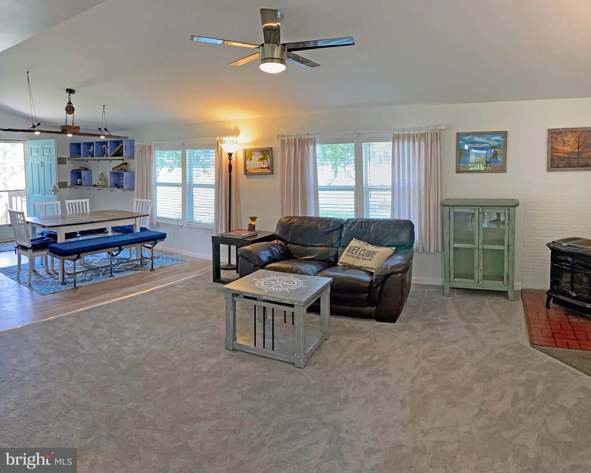 28098 Carpenter Road Milton, DE 19968 - Photo 5 of 35 Living Room
