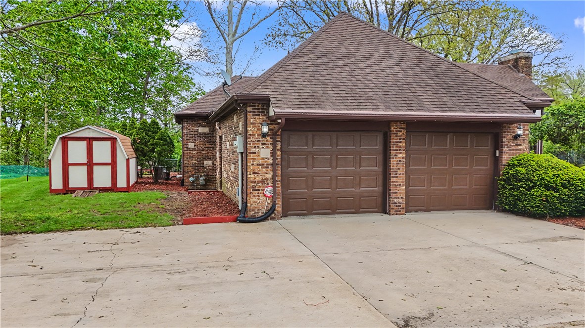 21247 Walnut Hill Road Danville, IL 61834 - Photo 43 of 46