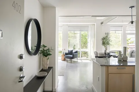 $775,000 | 139 East Berkeley Street, Unit 402, Boston, MA 02118