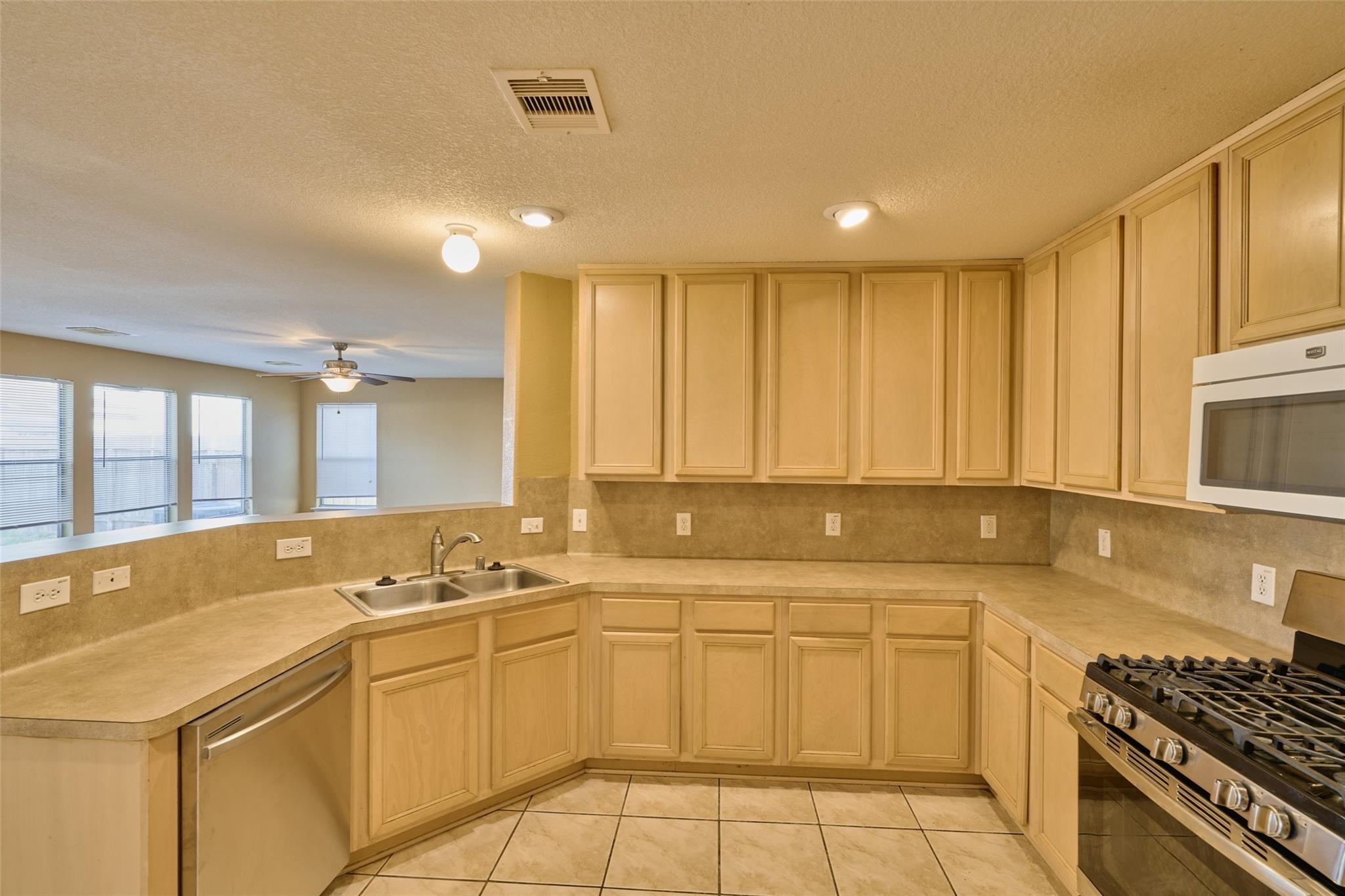 3022 Swift Brook Glen Way Spring, TX 77389 - Photo 15 of 44