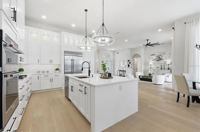 $2,149,000 | 7214 Marlow Place, University Park, FL 34201