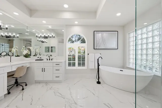 $2,149,000 | 7214 Marlow Place, University Park, FL 34201