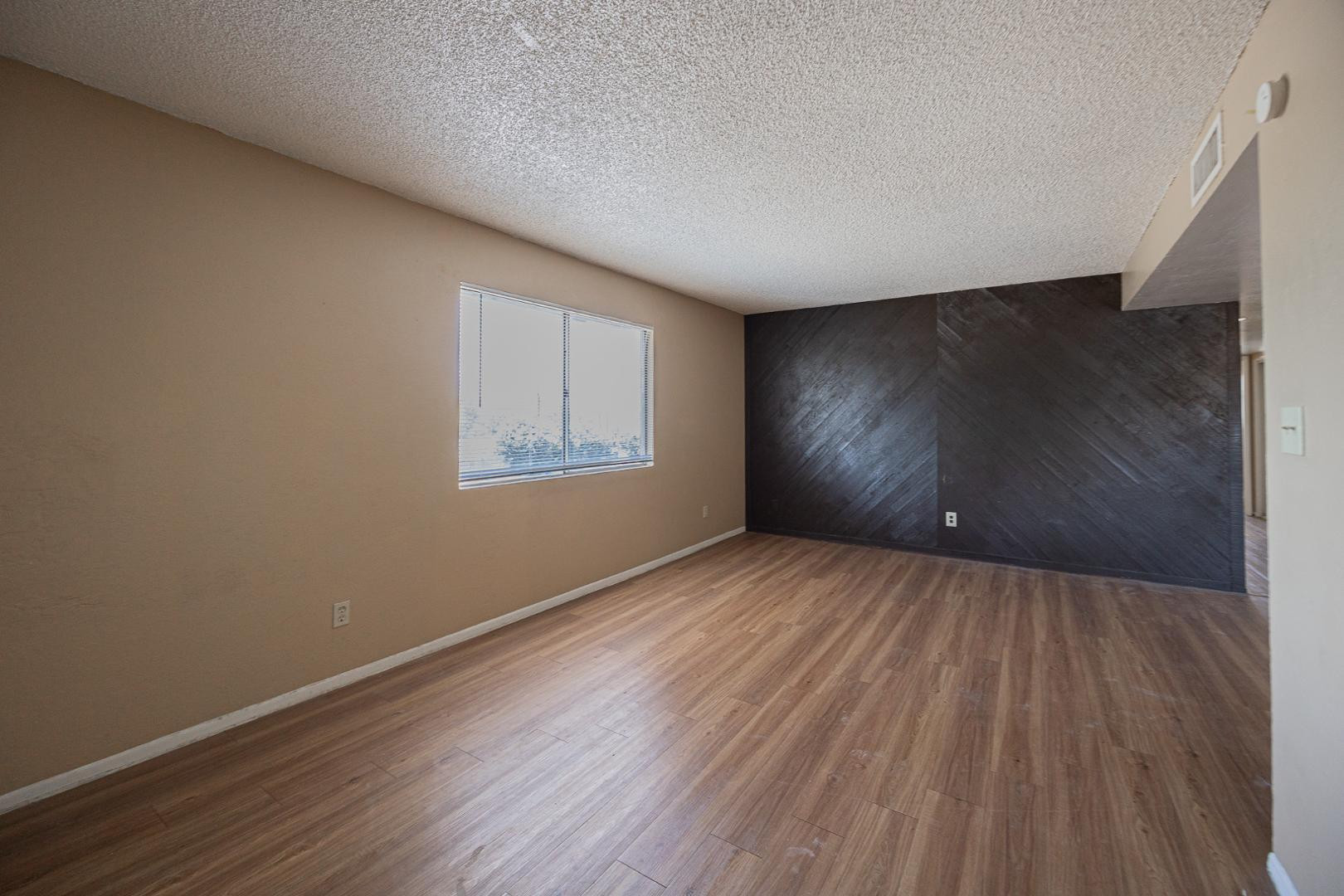 4724 East Portland Street Phoenix, AZ 85008 - Photo 4 of 16