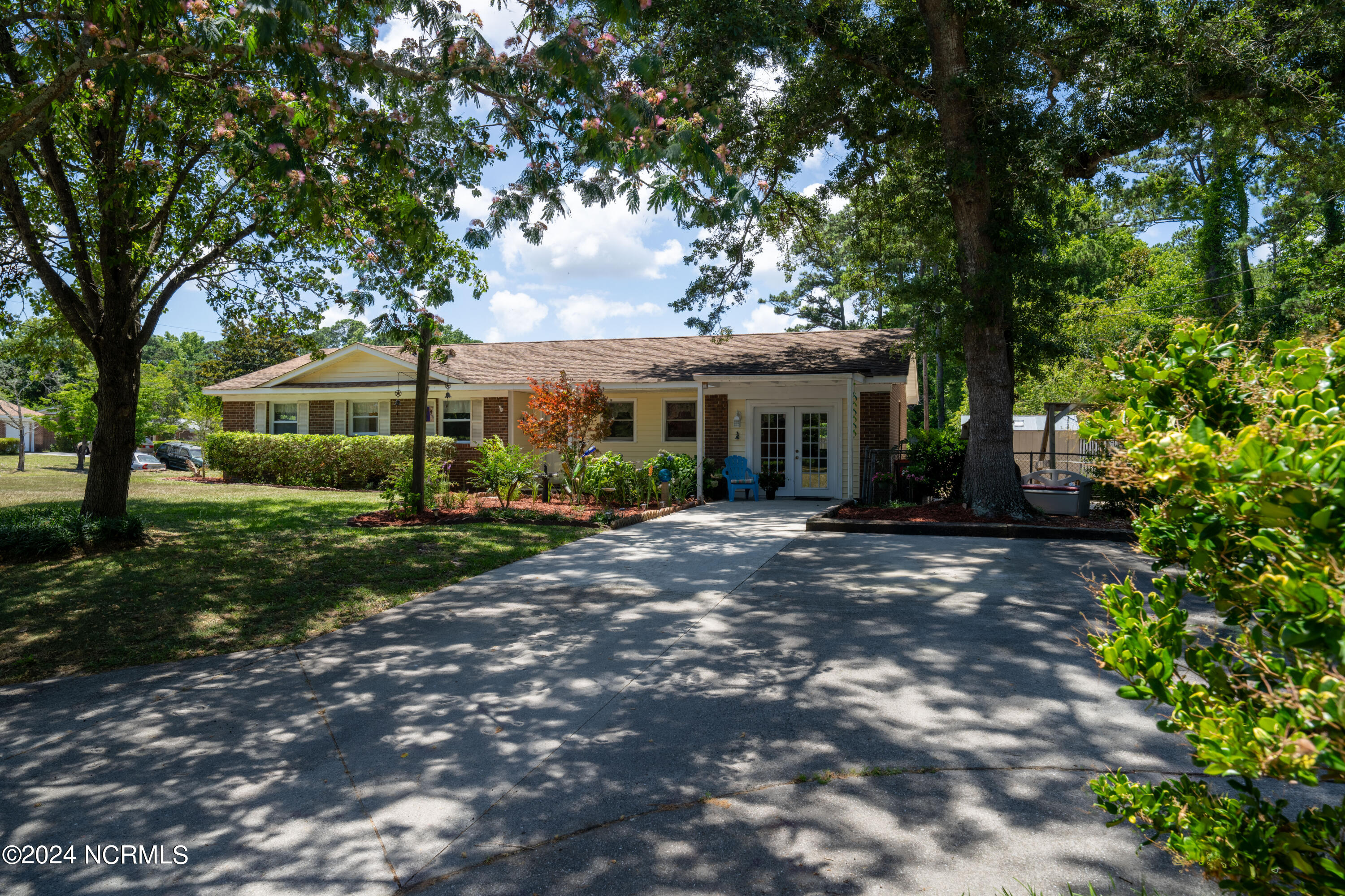 501 Manet Road Wilmington, NC 28412 - Photo 6 of 57 501 Manet Dr - 6