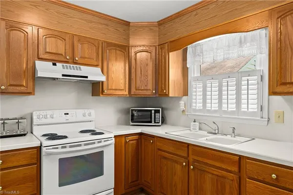 $215,000 | 143 Jenny Lane, Pilot Mountain, NC 27041