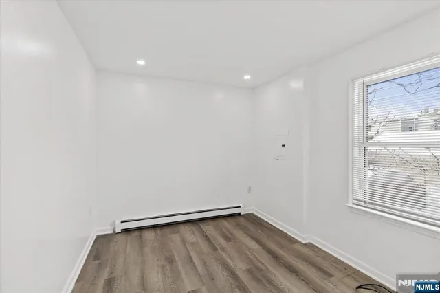 $2,900 | 17 Holsman Street, Unit 2, Paterson, NJ 07522