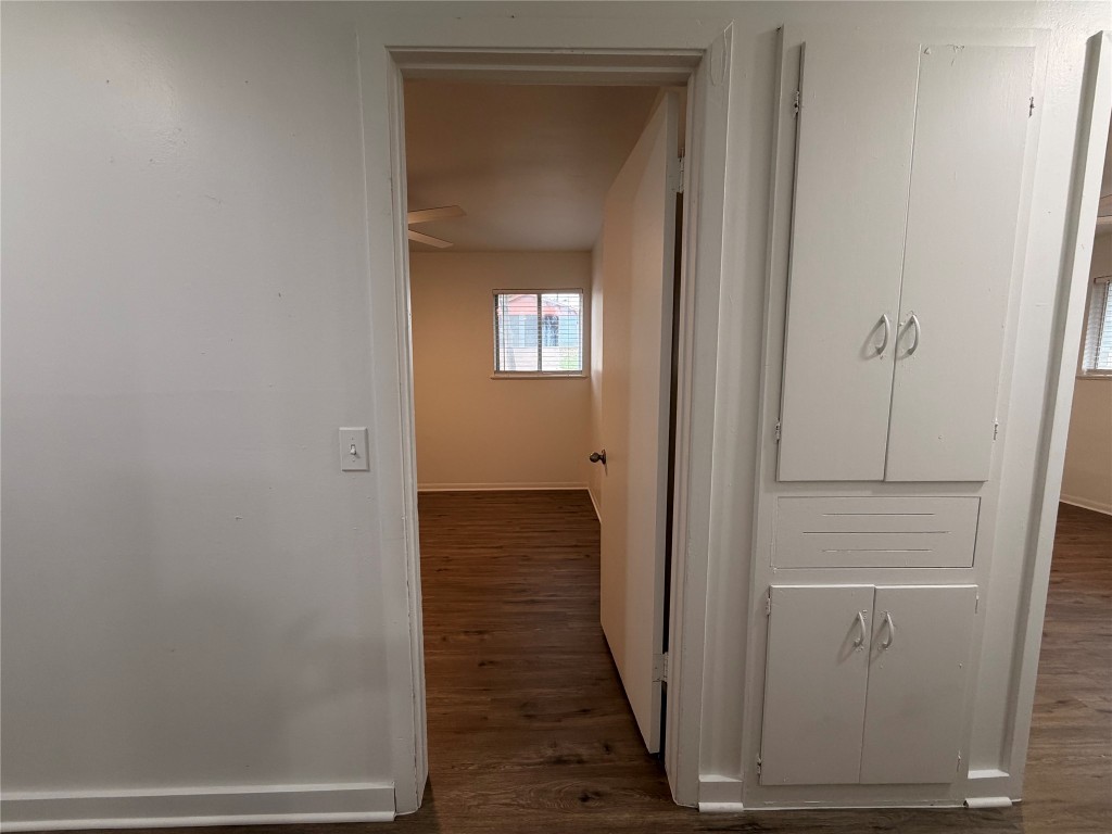 2308 Alta Vista Avenue, Unit B Austin, TX 78704 - Photo 12 of 23 a view of a hallway with wooden floor