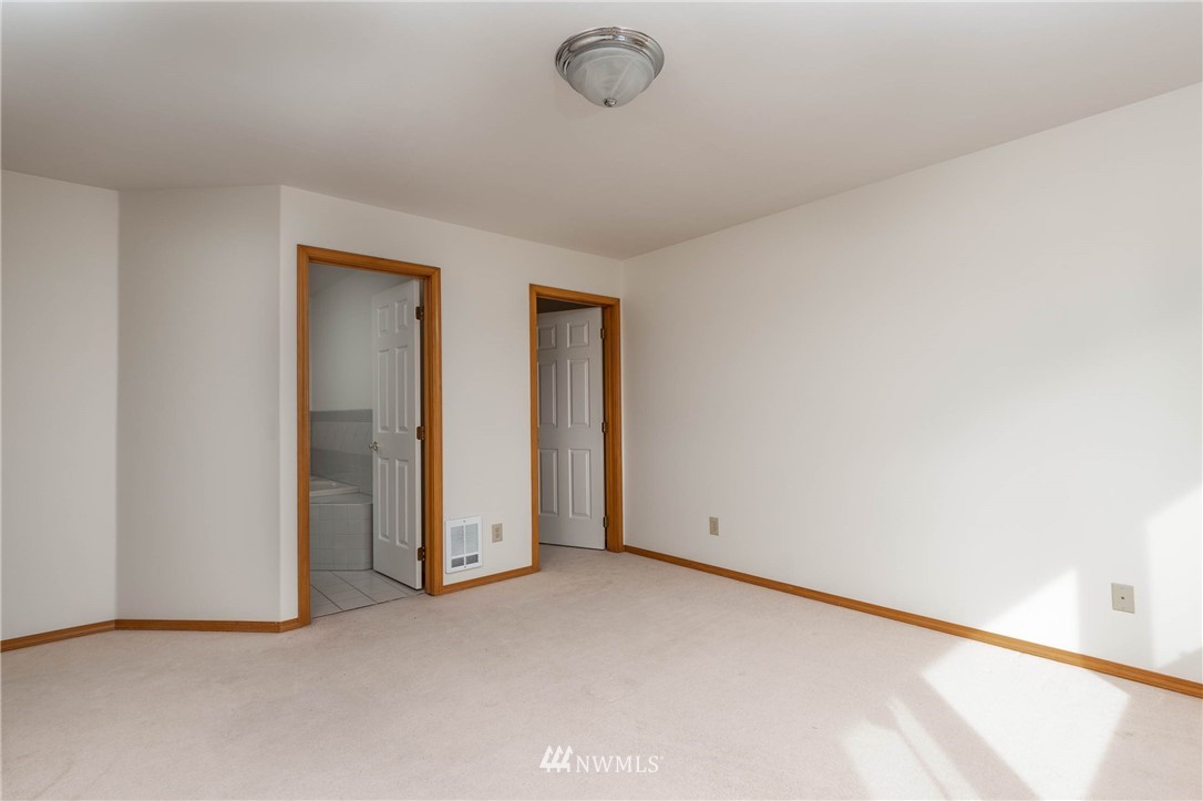 4426 Jones Road Oak Harbor, WA 98277 - Photo 20 of 35 Gallery Image 20