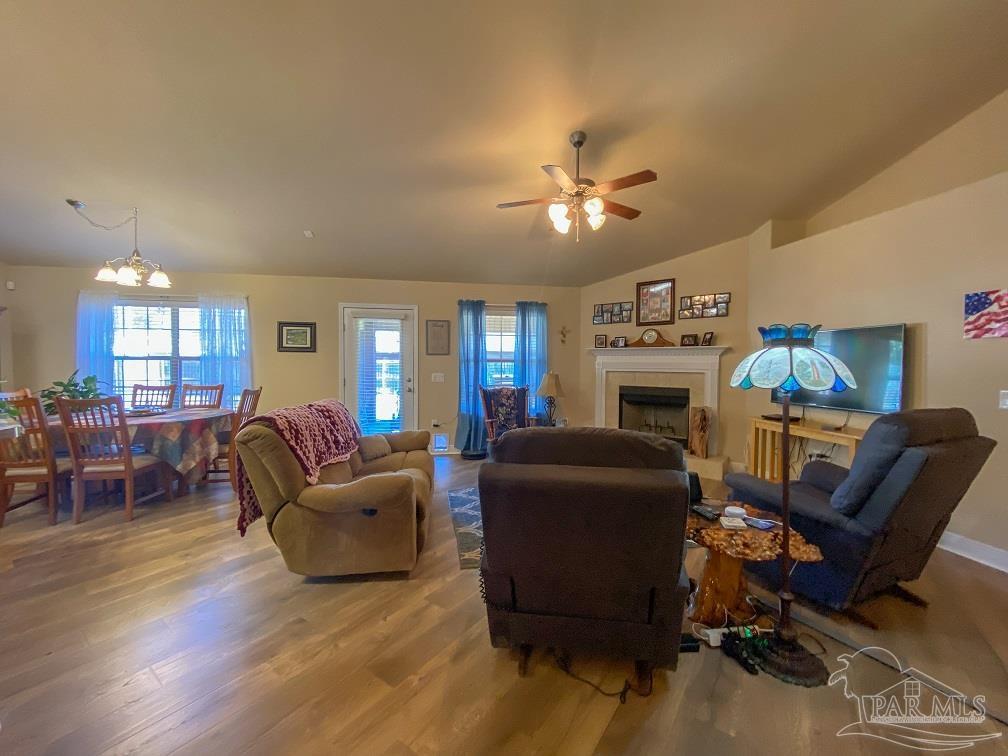 5486 Tucker Circle Milton, FL 32571 - Photo 4 of 28