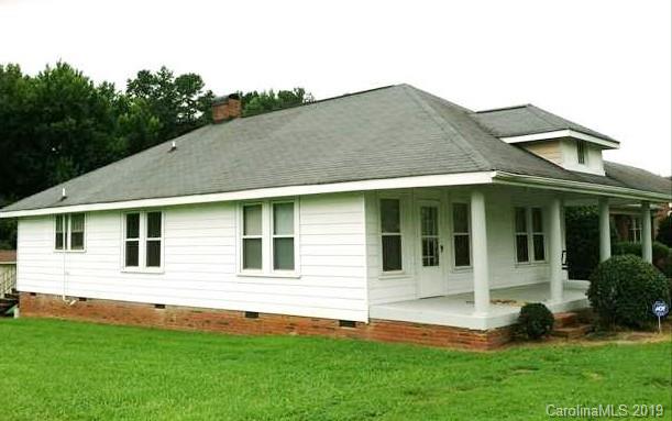 3932 Sunset Road Charlotte, NC 28216 - Photo 1 of 19 Gallery Image 1