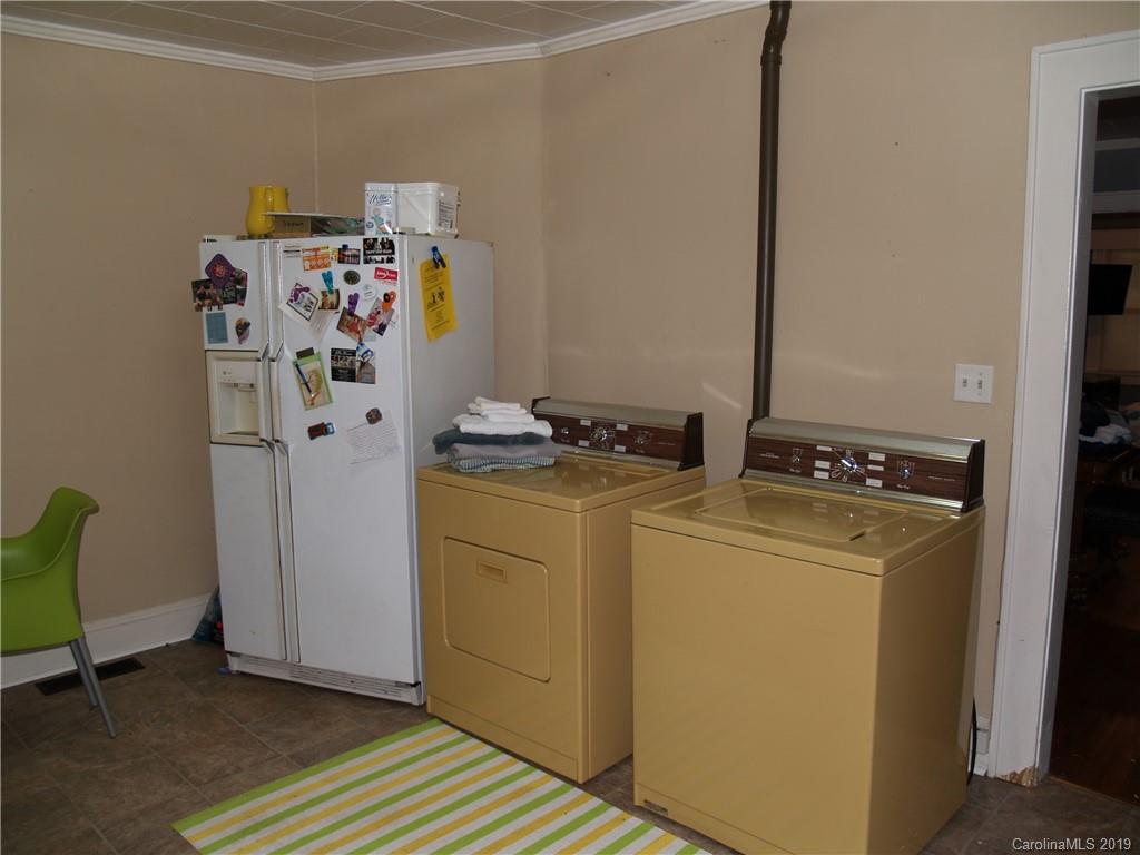 3932 Sunset Road Charlotte, NC 28216 - Photo 14 of 19 Gallery Image 14