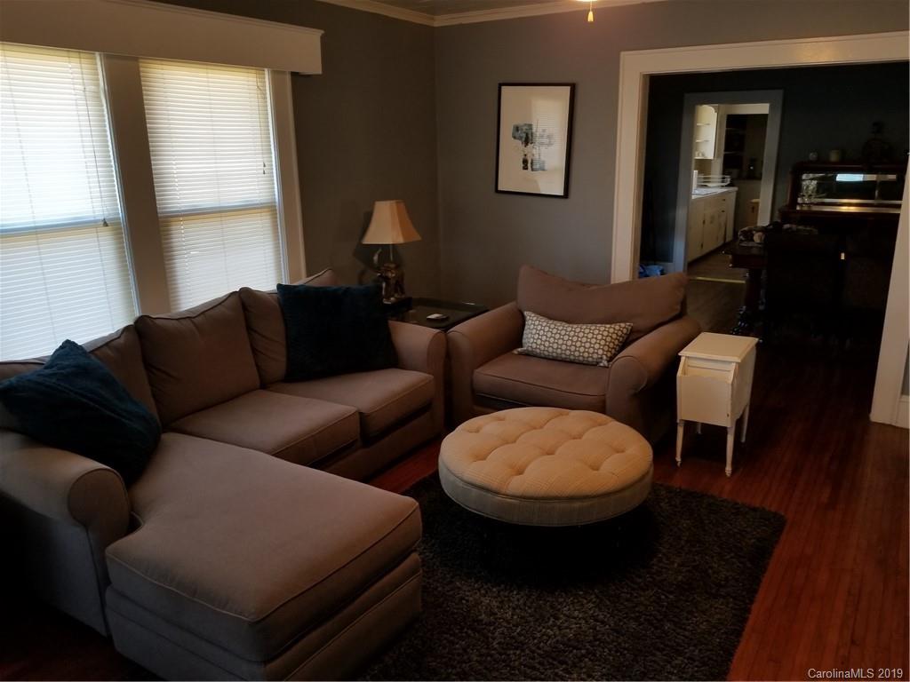 3932 Sunset Road Charlotte, NC 28216 - Photo 5 of 19 Gallery Image 5