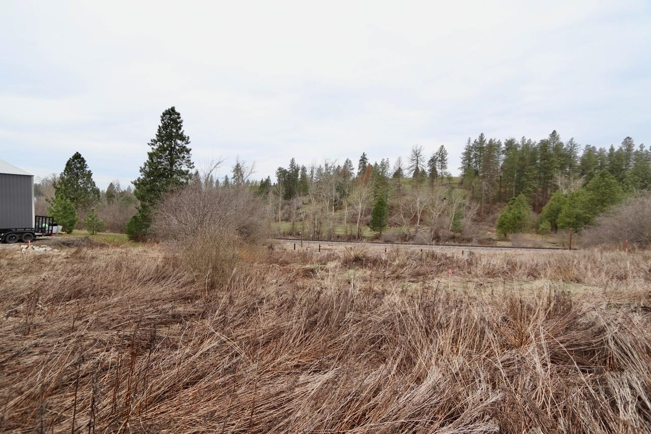 427 Northeast Stringham Road Rockford, WA 99030 - Photo 14 of 21