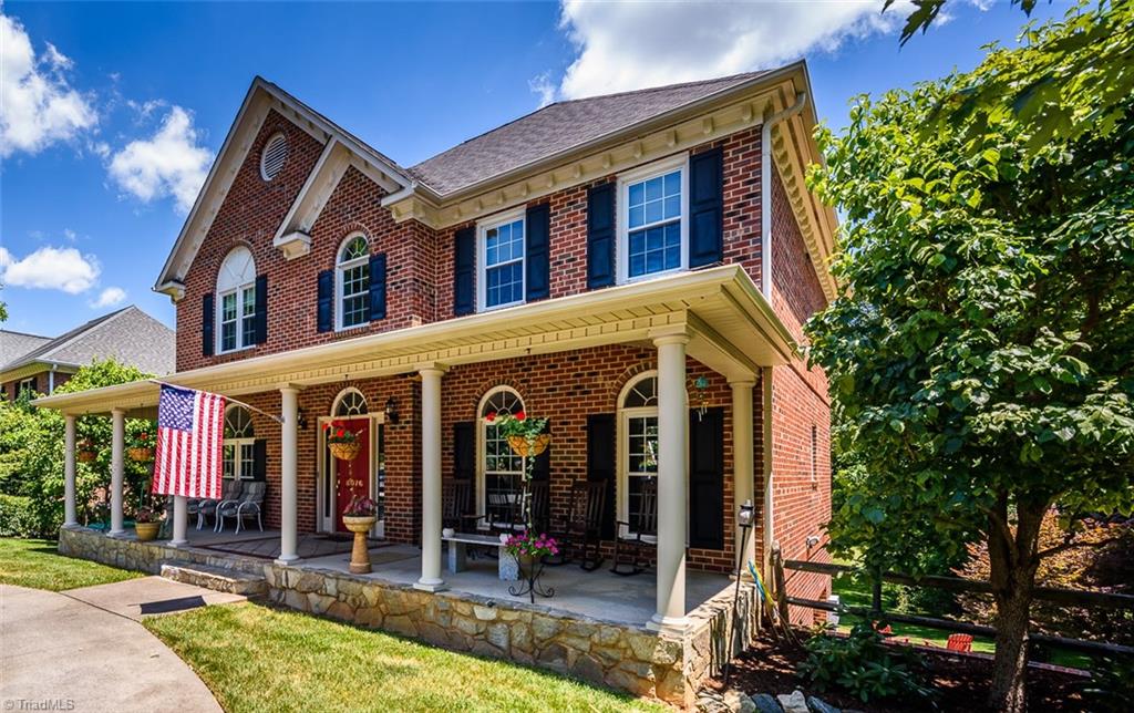 8076 Glengarriff Road Clemmons, NC 27012 - Photo 2 of 29 Gallery Image 2