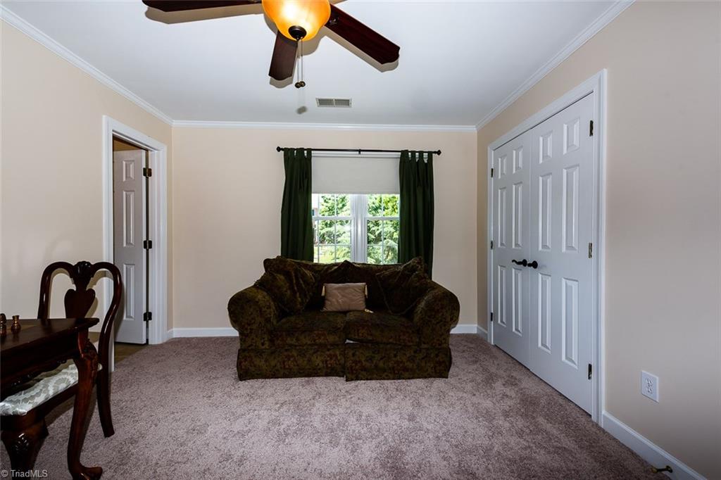 8076 Glengarriff Road Clemmons, NC 27012 - Photo 15 of 29 Gallery Image 15