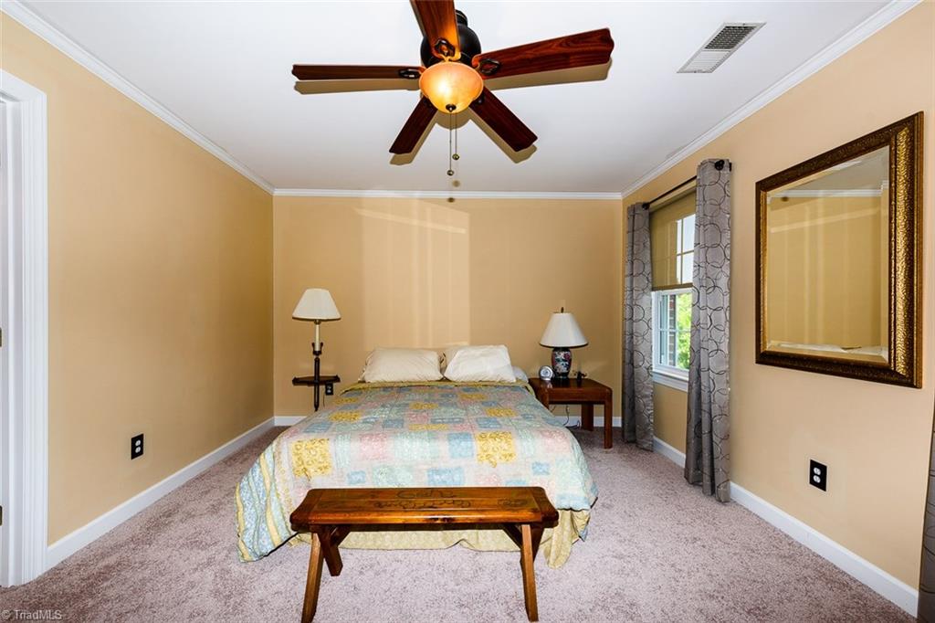 8076 Glengarriff Road Clemmons, NC 27012 - Photo 18 of 29 Gallery Image 18