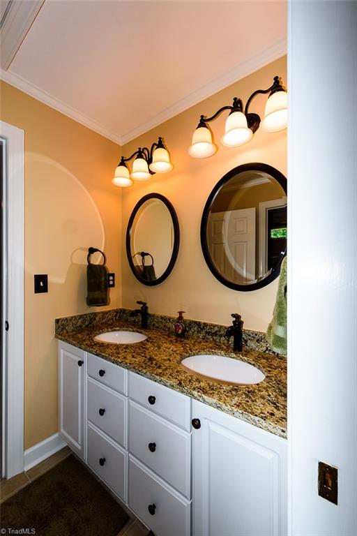 8076 Glengarriff Road Clemmons, NC 27012 - Photo 19 of 29 Gallery Image 19