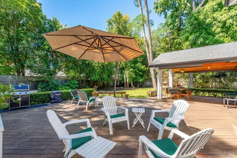 $2,400,000 | 934 Fairway Drive, Sonoma, CA 95476