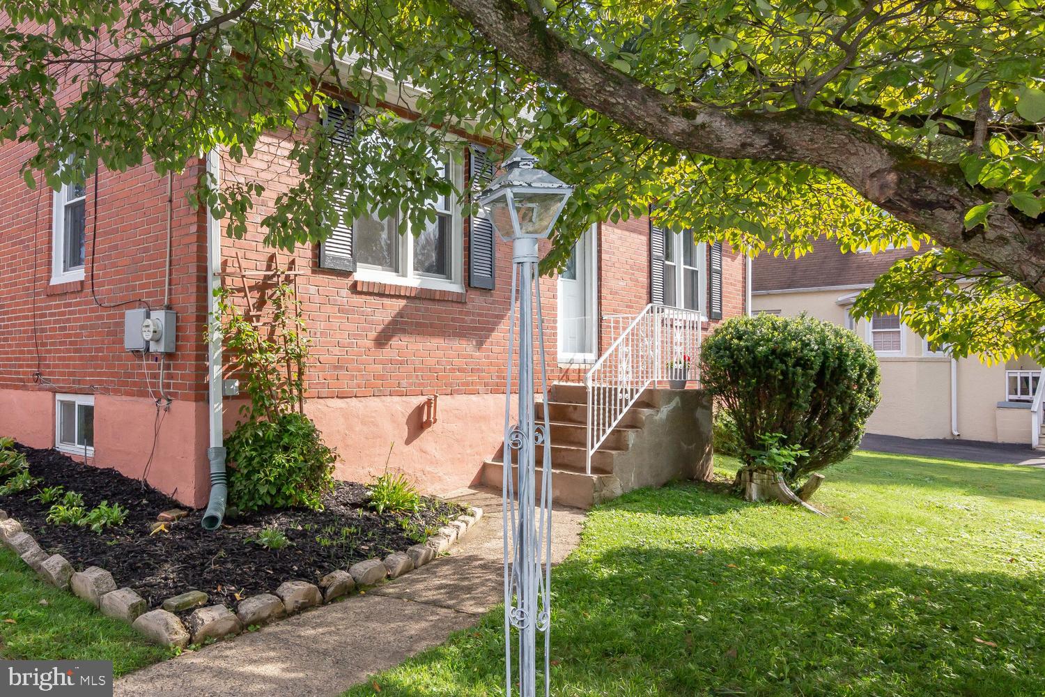 1135 Providence Road Springfield, PA 19064 - Photo 3 of 34