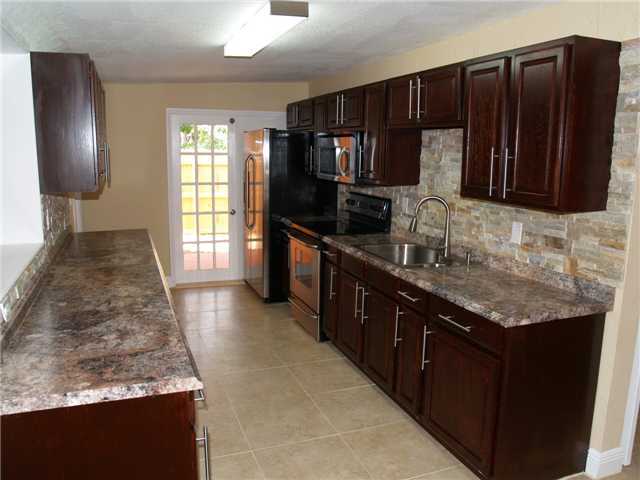 5219 Belvedere Road Haverhill, FL 33417 - Photo 3 of 9 Additional Photo