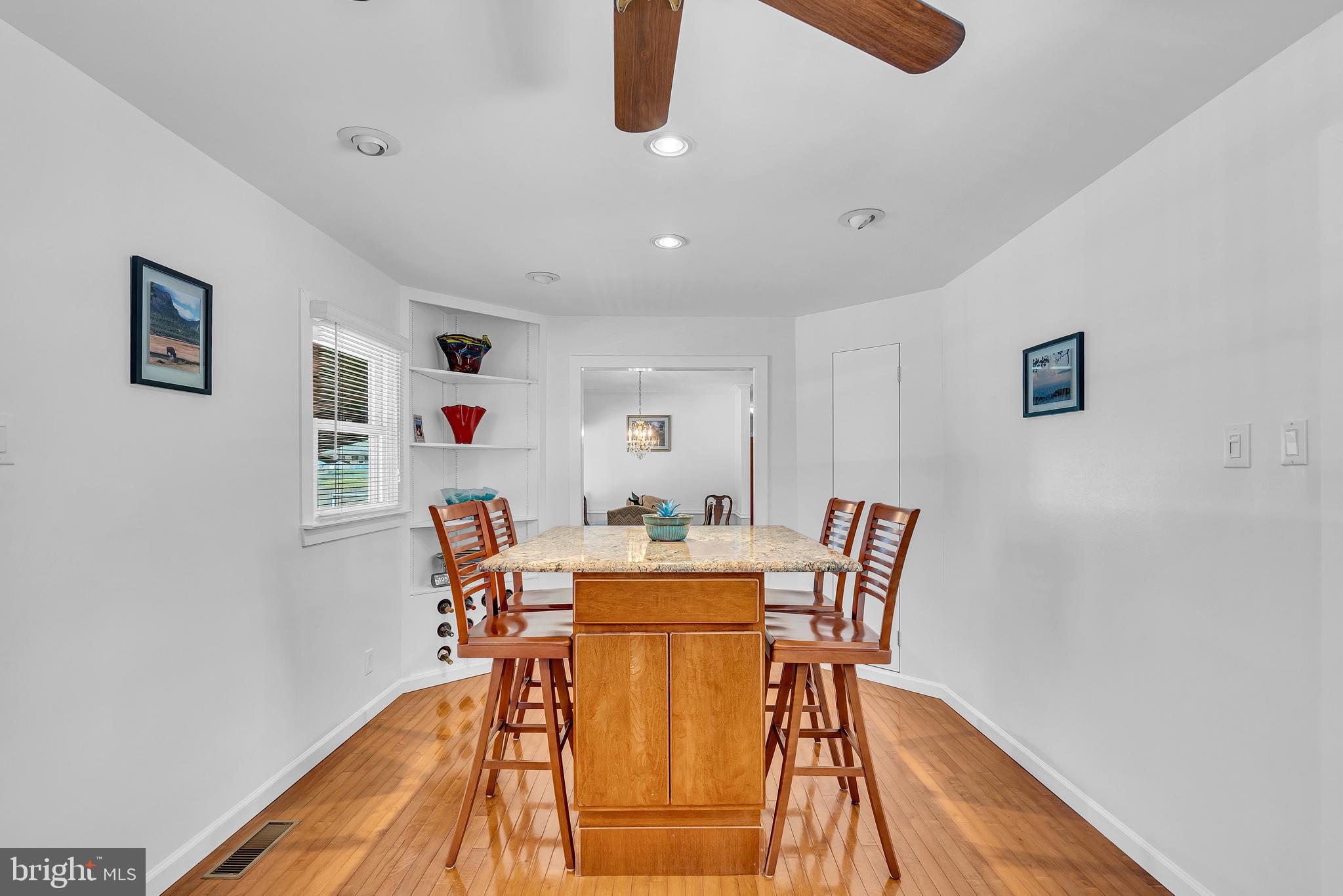 6 Park Road Mount Holly, NJ 08060 - Photo 23 of 58 a dining room with furniture and window