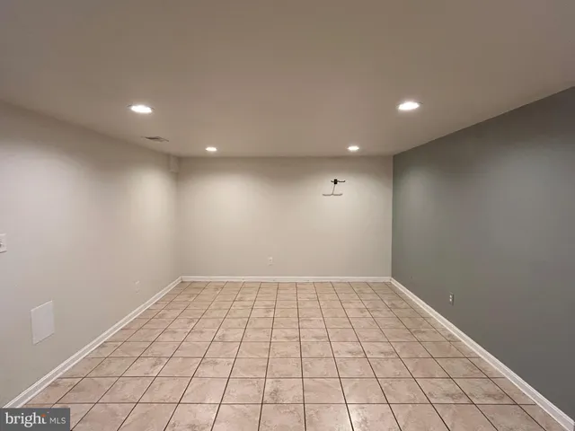 $400,000 | 1742 Woodtree Circle, Annapolis, MD 21409