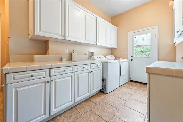 $1,549,000 | 7940 Choi Drive, Riverside, CA 92506