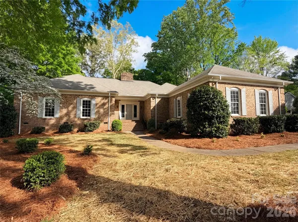 $641,000 | 6024 Dovefield Road, Charlotte, NC 28277