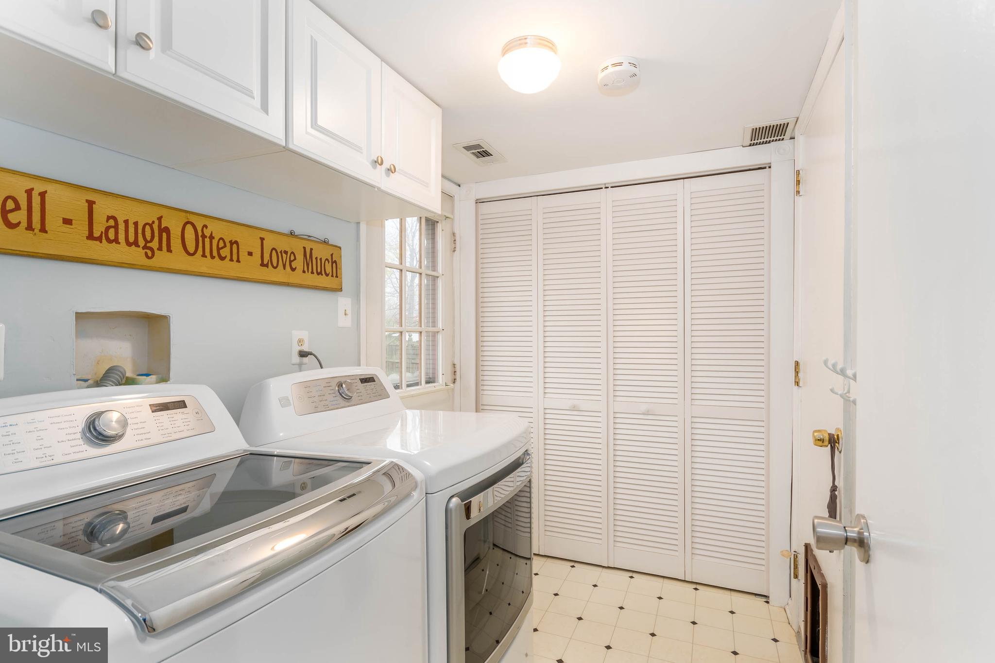 108 Newport Road Sicklerville, NJ 08081 - Photo 21 of 24 Gallery Image 21