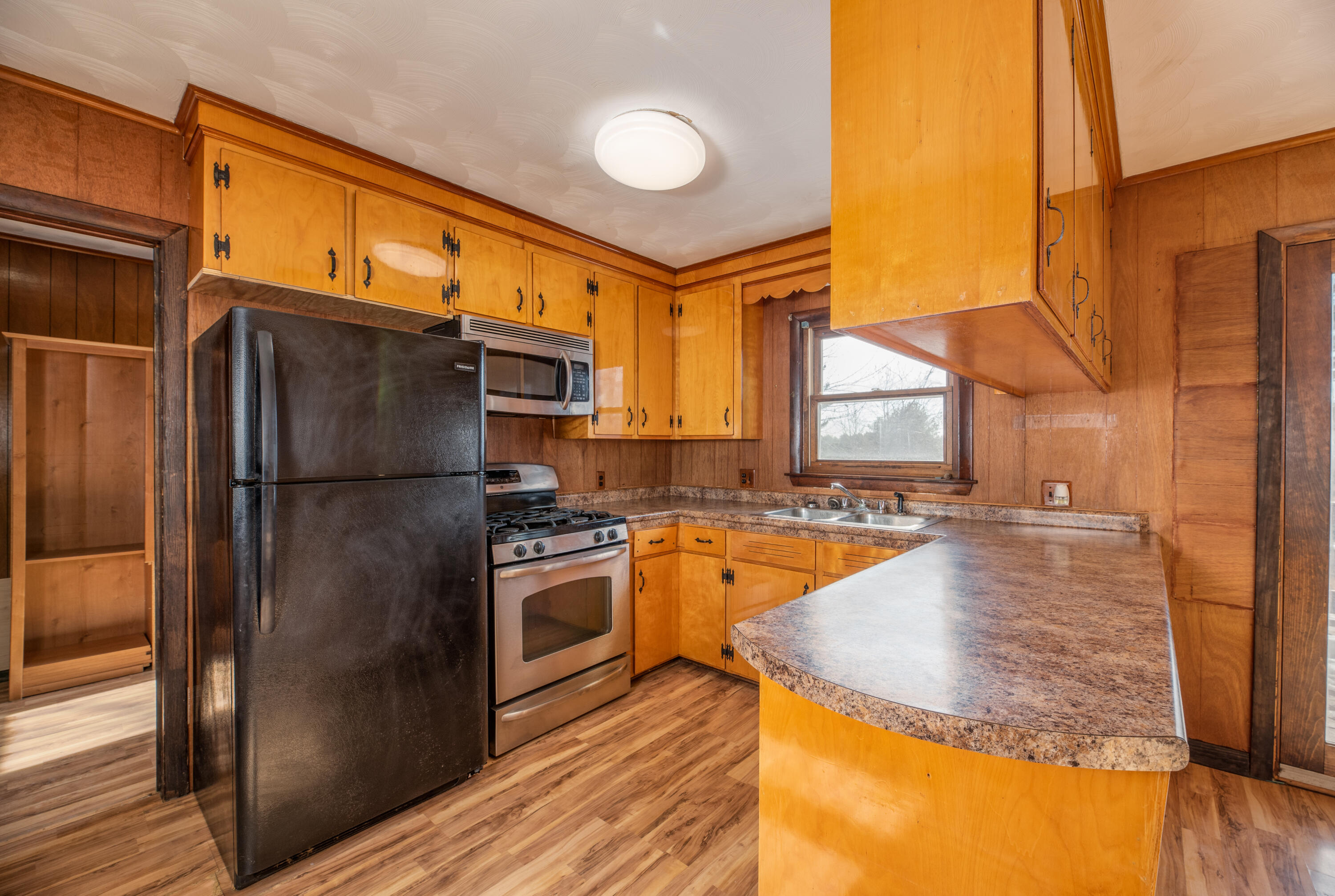 377 Hallowell Road Augusta, ME 04330 - Photo 15 of 37 Interior4