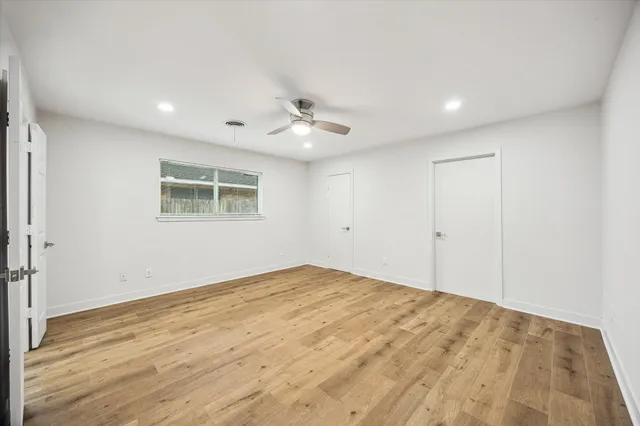 $3,350 | 5822 Yarwell Drive, Houston, TX 77096