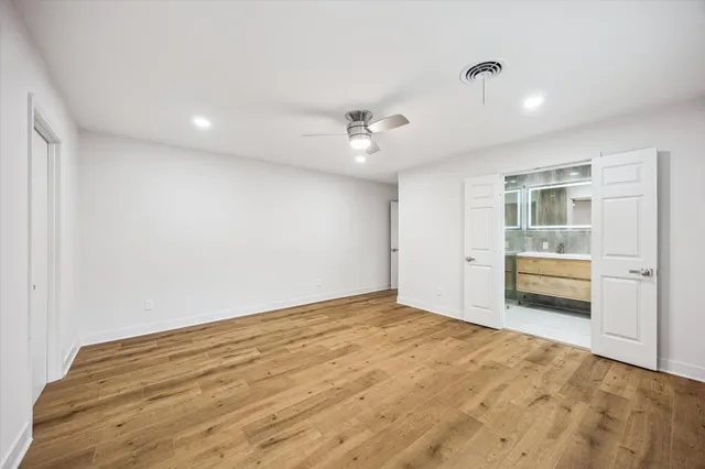 $3,350 | 5822 Yarwell Drive, Houston, TX 77096