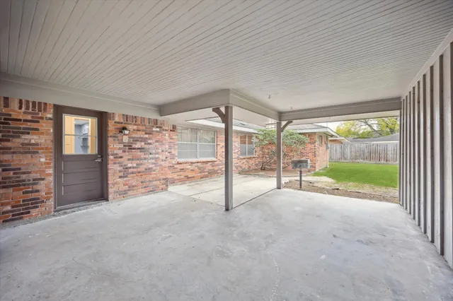 $3,350 | 5822 Yarwell Drive, Houston, TX 77096