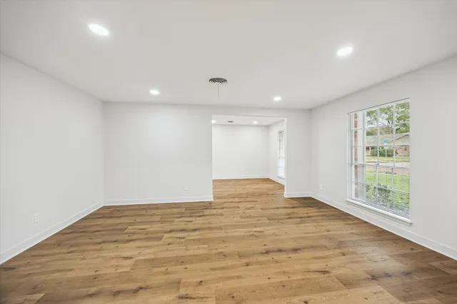 $3,350 | 5822 Yarwell Drive, Houston, TX 77096