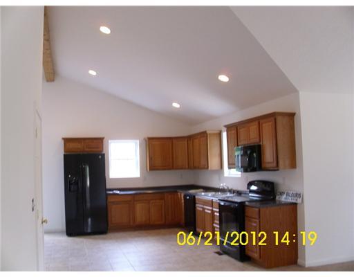 181 Profio Road McDonald, PA 15057 - Photo 11 of 17 Kitchen.