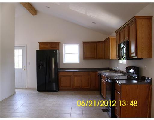 181 Profio Road McDonald, PA 15057 - Photo 9 of 17 Kitchen.