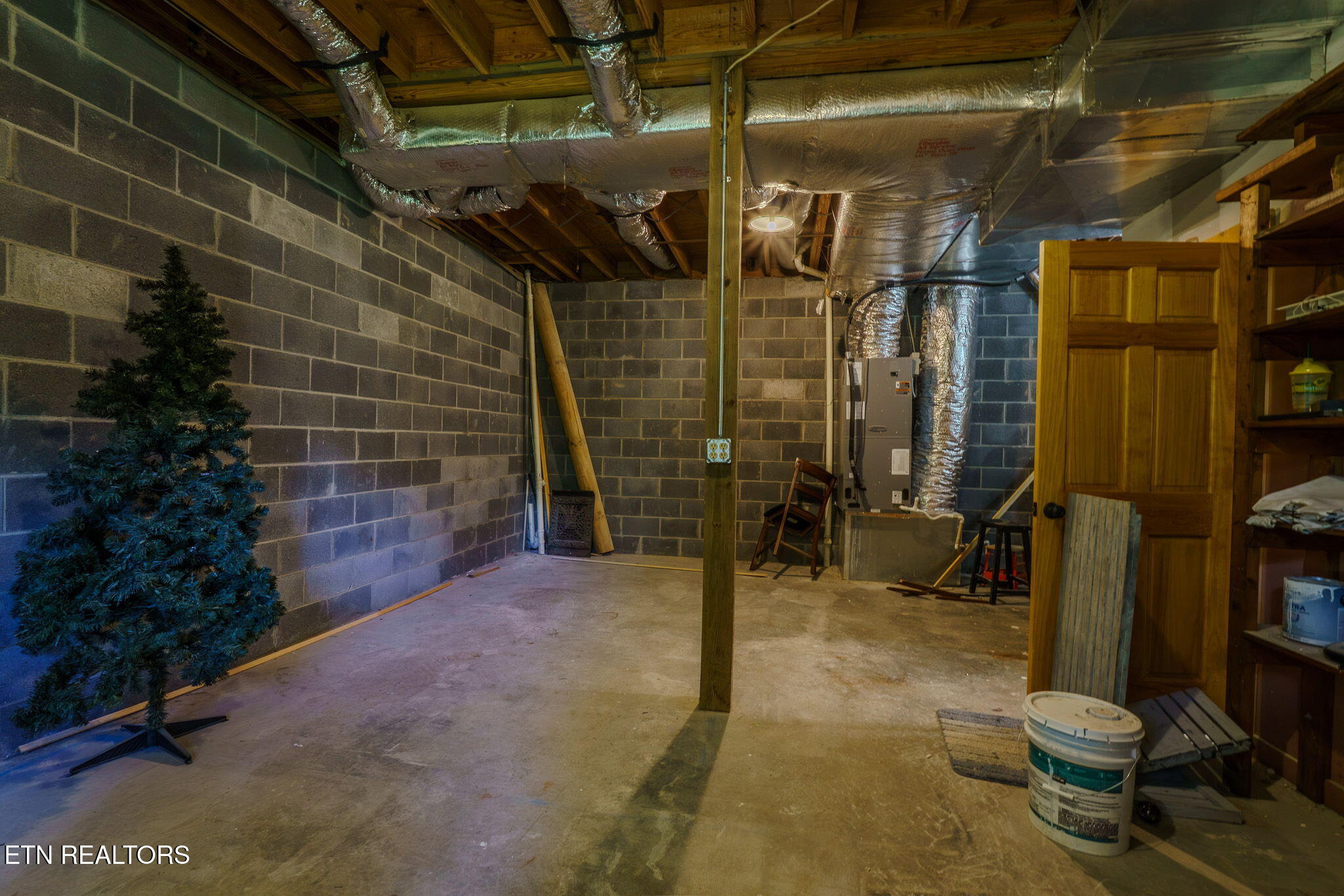 510 Houser Road Gatlinburg, TN 37738 - Photo 36 of 42 32-web-or-mls-DSC00861-HDR