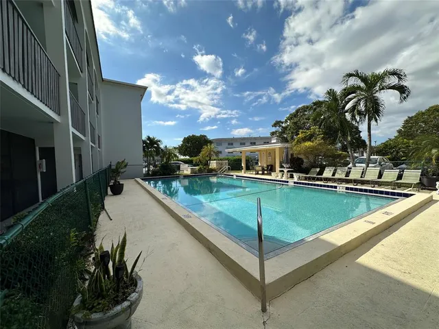 $165,000 | 651 Pine Drive, Unit 204, Pompano Beach, FL 33060