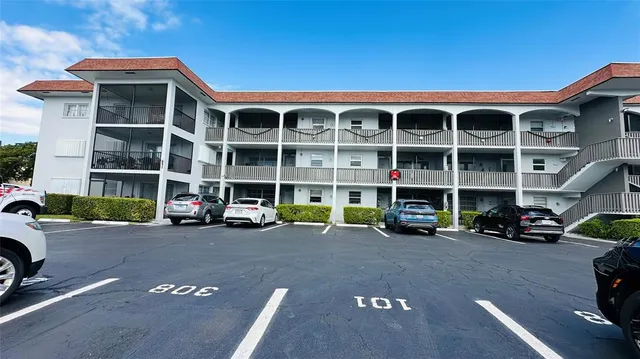 $165,000 | 651 Pine Drive, Unit 204, Pompano Beach, FL 33060