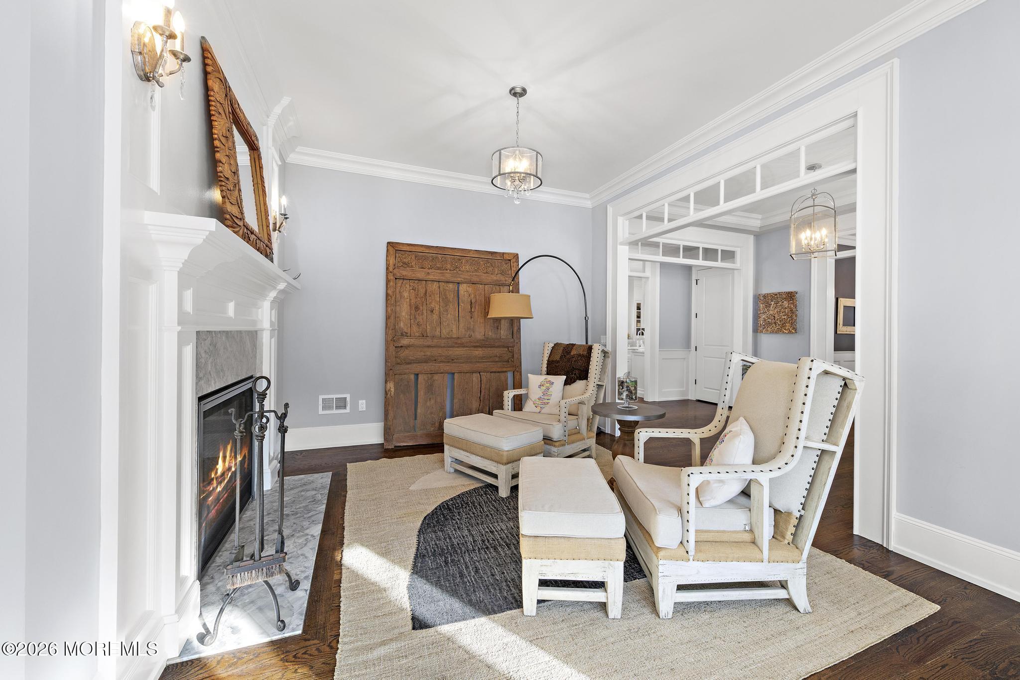 9 Beacon Hill Road Atlantic Highlands, NJ 07716 - Photo 19 of 64 Living Room