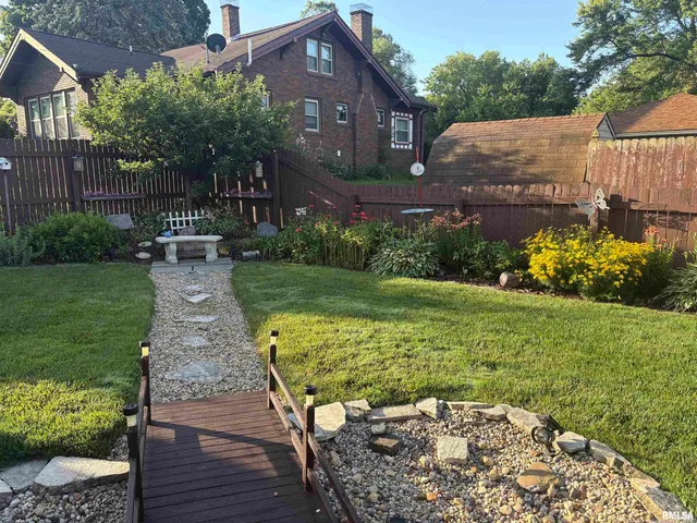 $162,500 | 622 53rd Street, Moline, IL 61265