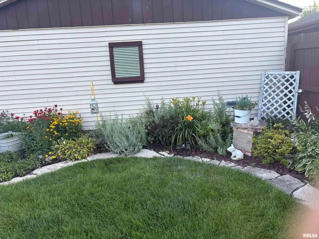 $162,500 | 622 53rd Street, Moline, IL 61265