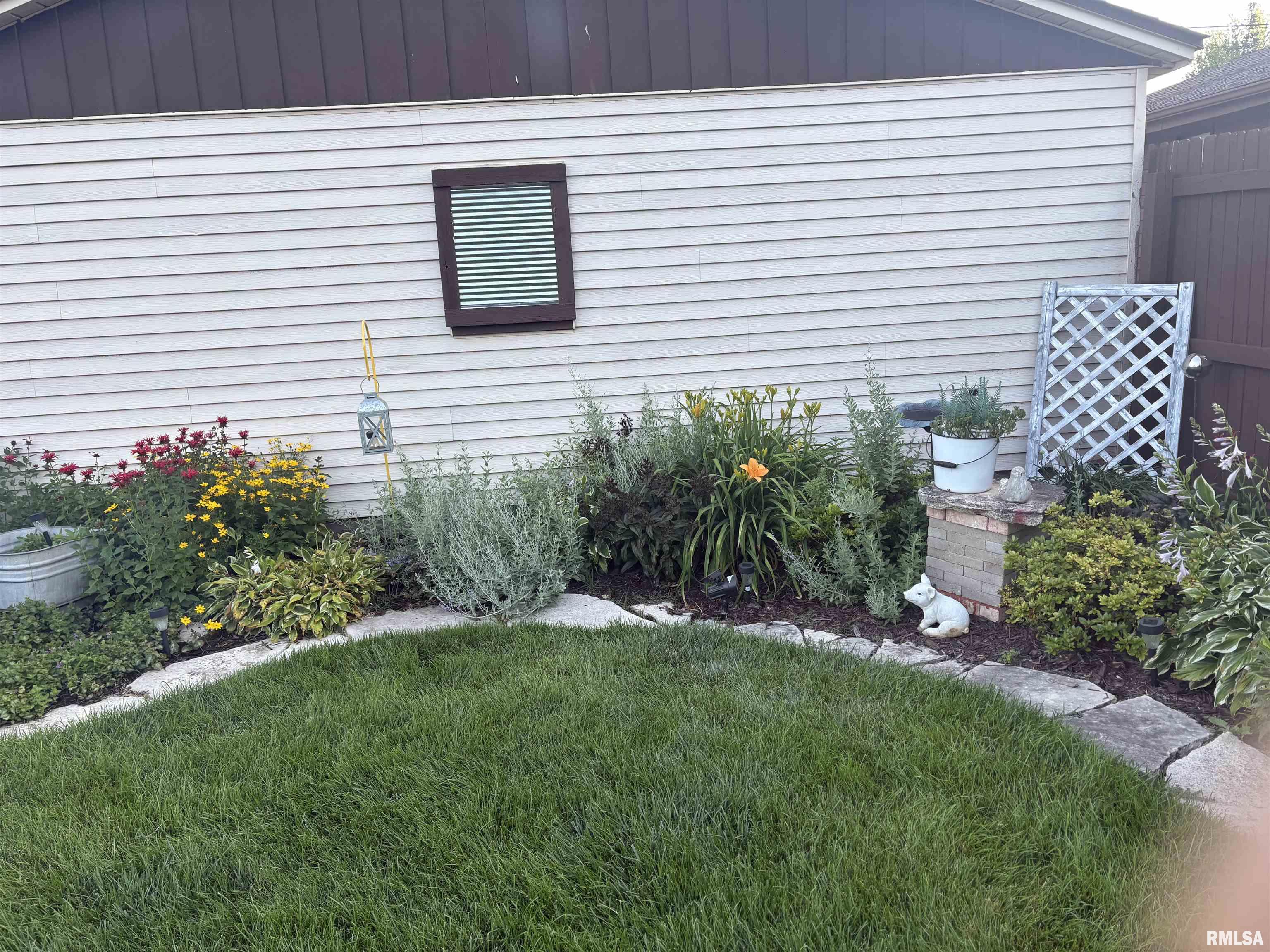 622 53rd Street Moline, IL 61265 - Photo 43 of 45