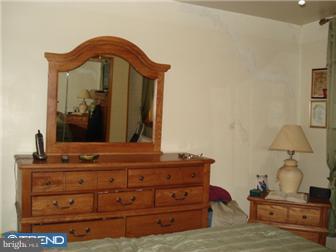 923 Flanders Road Philadelphia, PA 19151 - Photo 8 of 12 Bedroom - Main
