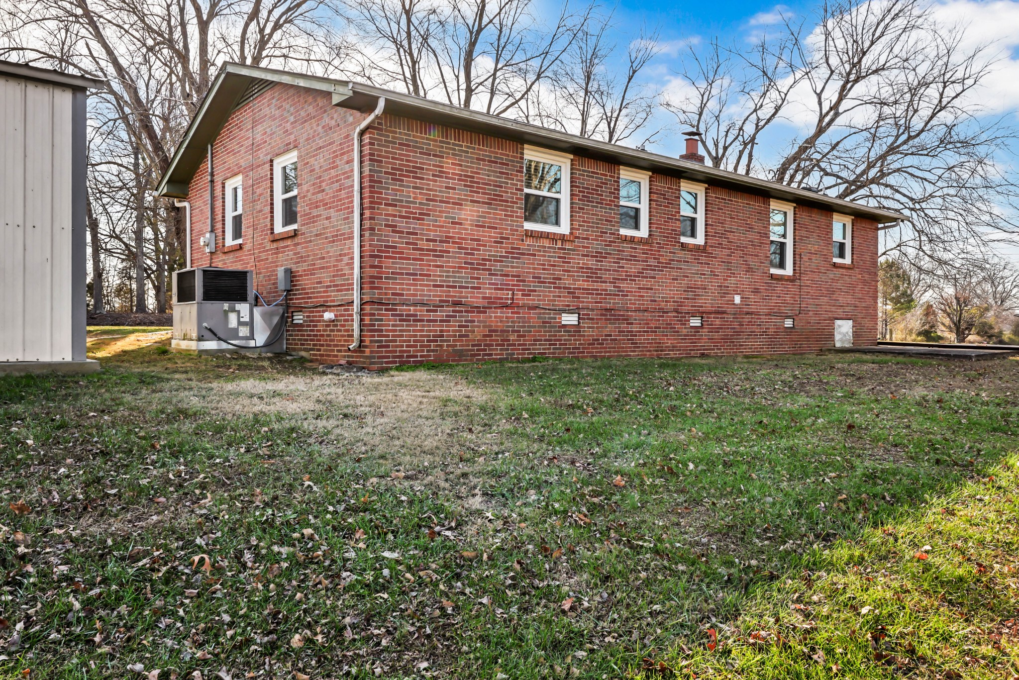 1925 Old Dover Road Clarksville, TN 37042 - Photo 27 of 33 Gallery Image 27