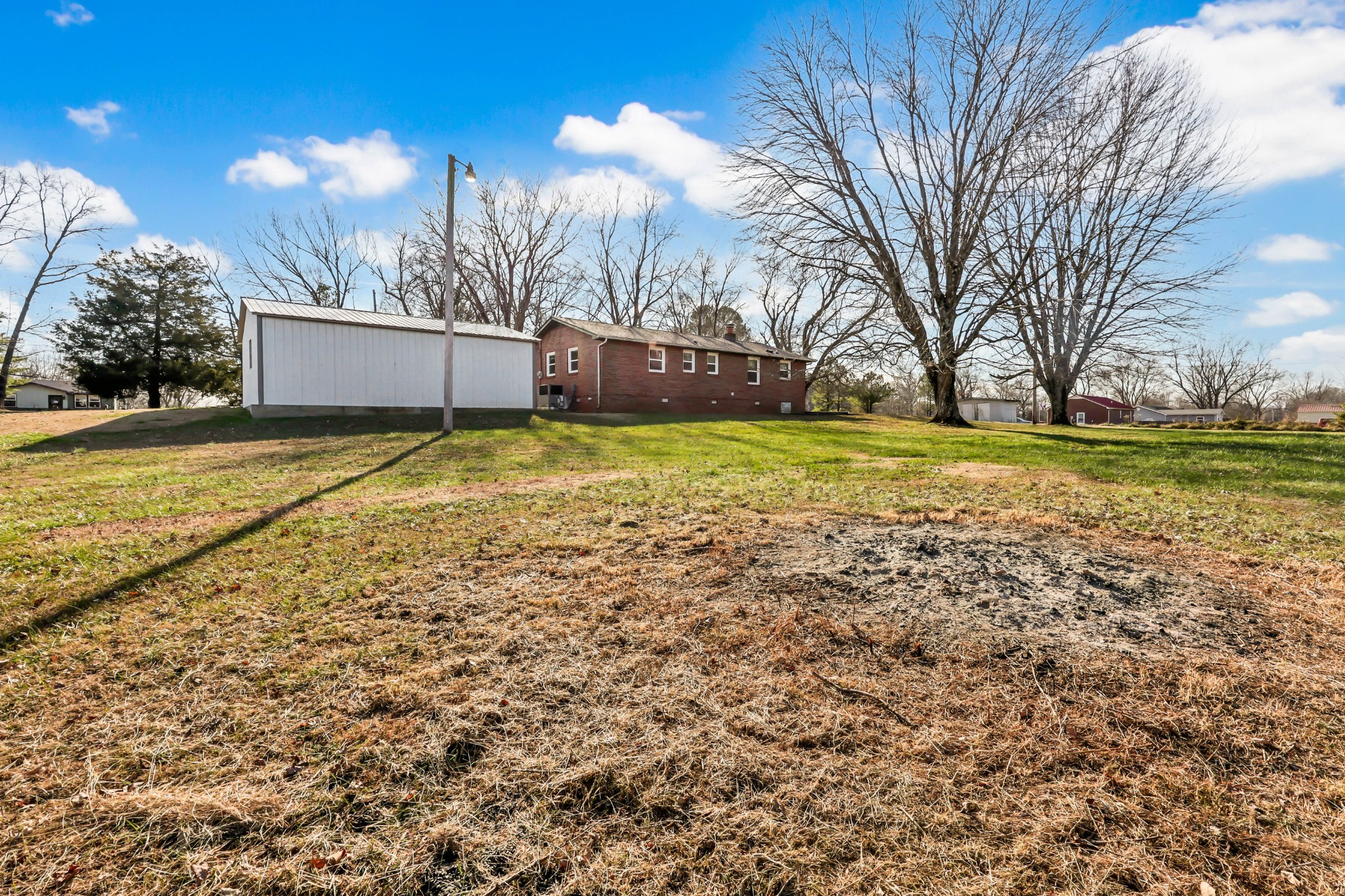 1925 Old Dover Road Clarksville, TN 37042 - Photo 28 of 33 Gallery Image 28