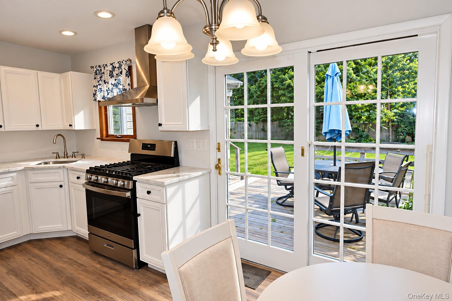 69 Circuit Road Bellport, NY 11713 - Photo 6 of 23 Easy access for outdoor entertaining.