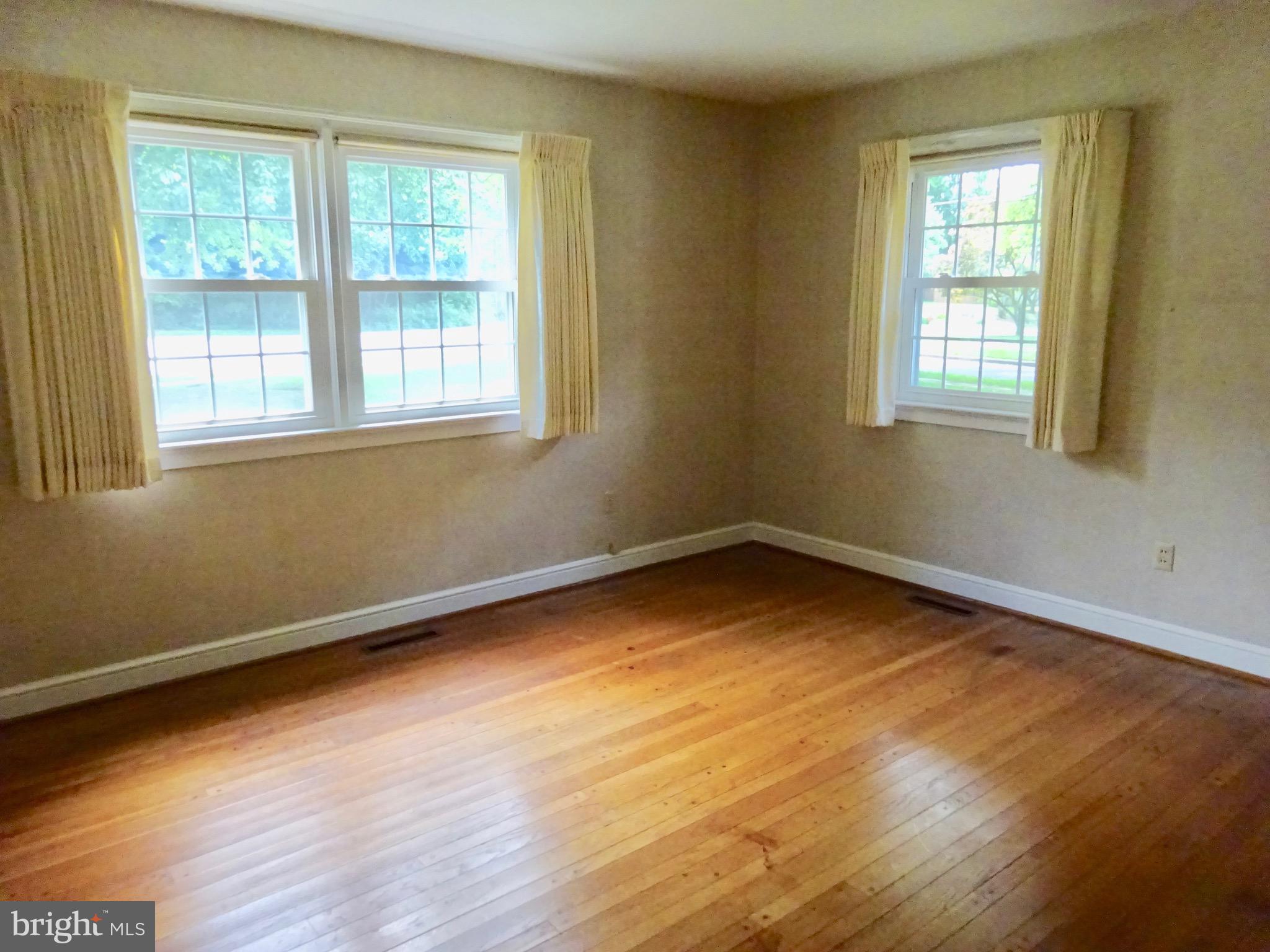 1355 Museum Road Reading, PA 19611 - Photo 21 of 43 2nd bedroom